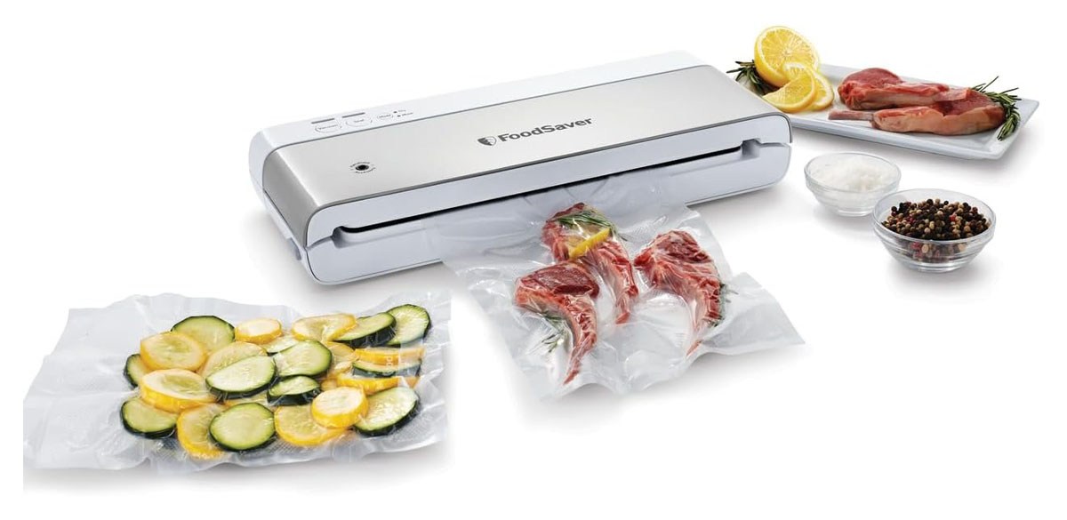 FoodSaver Compact Vacuum Sealer Machine