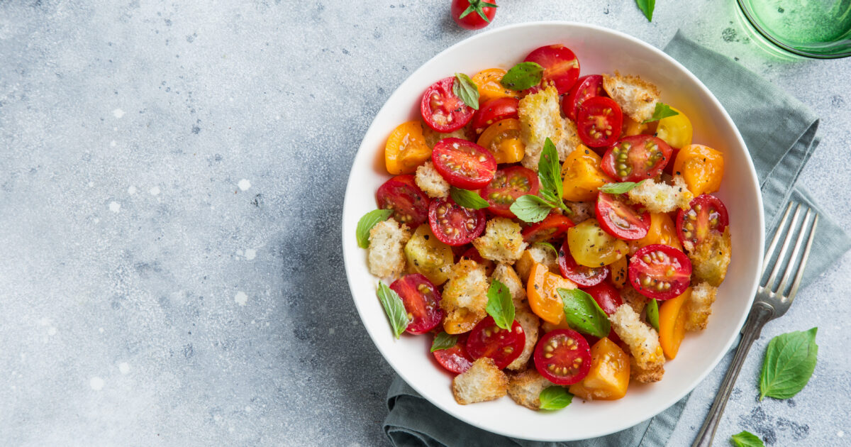 Transport your taste buds to Italy with this panzanella tomato salad recipe - SavorNation